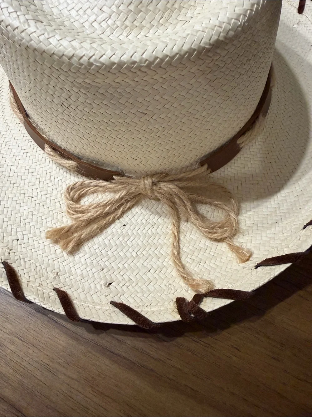 Natural Straw Western-Style Hat with Brown Trim